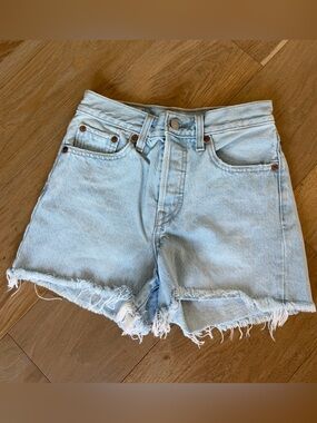 Levis Premium Distressed Wedgie Fit Light Wash Denim Cutoff Shorts 24